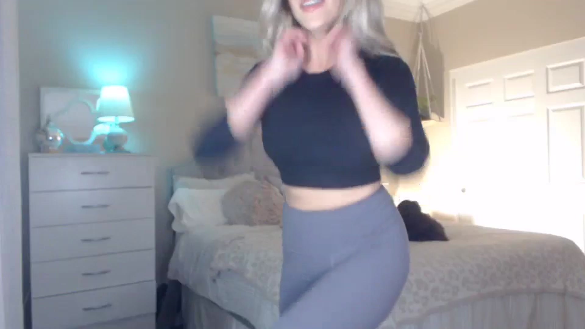 Gallery image thumbnail from Queen_bambii's myfreecams stream on, 11/04/2023, 06:25 image 7 of 20