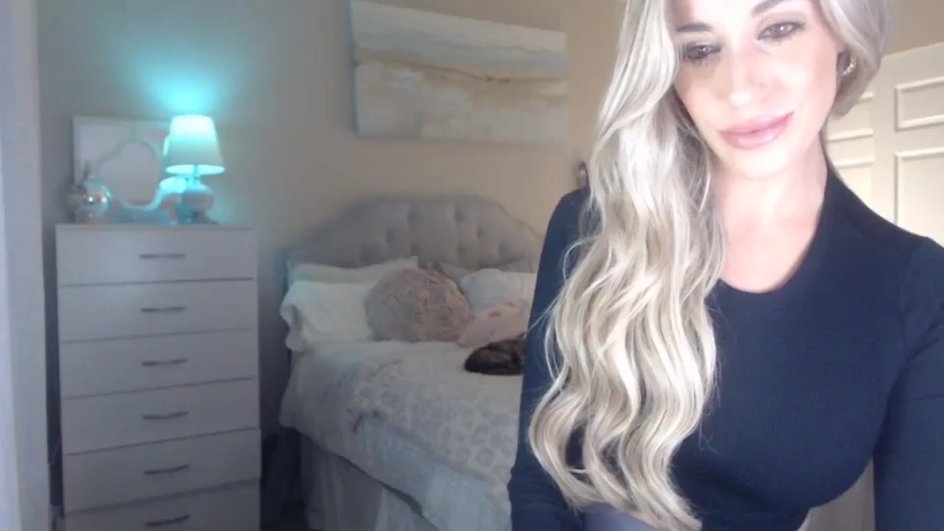 Gallery image thumbnail from Queen_bambii's myfreecams stream on, 11/04/2023, 07:27 image 8 of 20