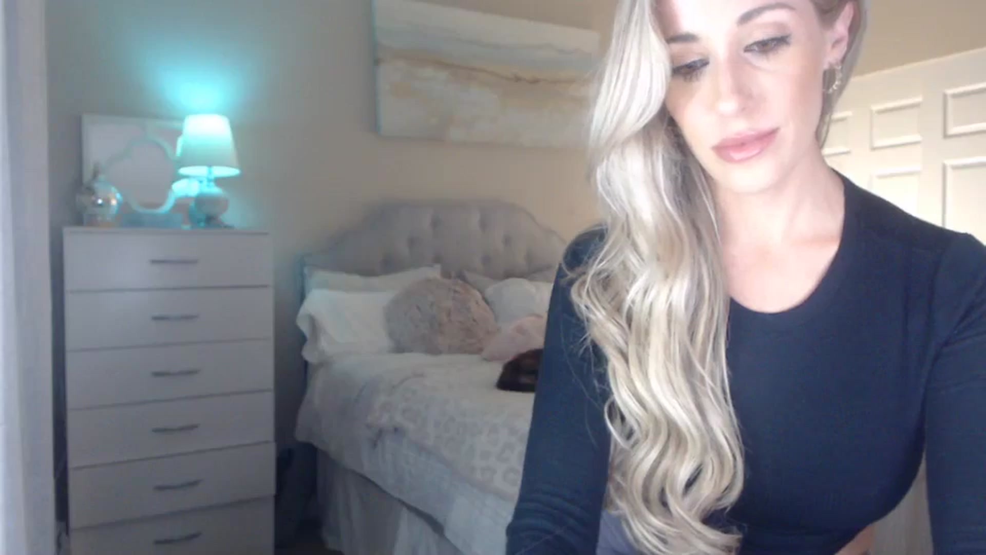 Gallery image thumbnail from Queen_bambii's myfreecams stream on, 11/04/2023, 07:27 image 2 of 20