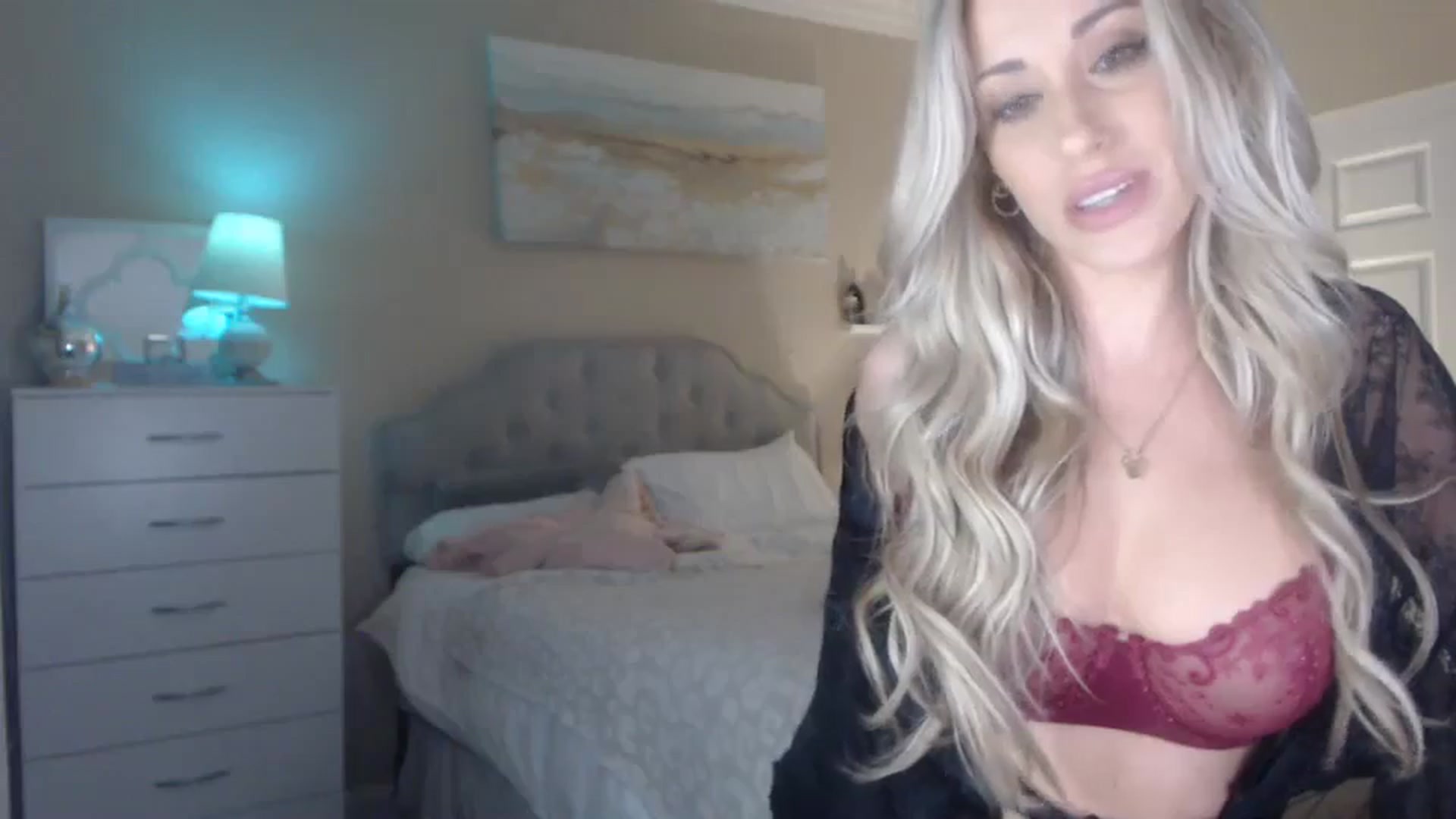 Gallery image thumbnail from Queen_bambii's myfreecams stream on, 11/14/2023, 05:40 image 2 of 20