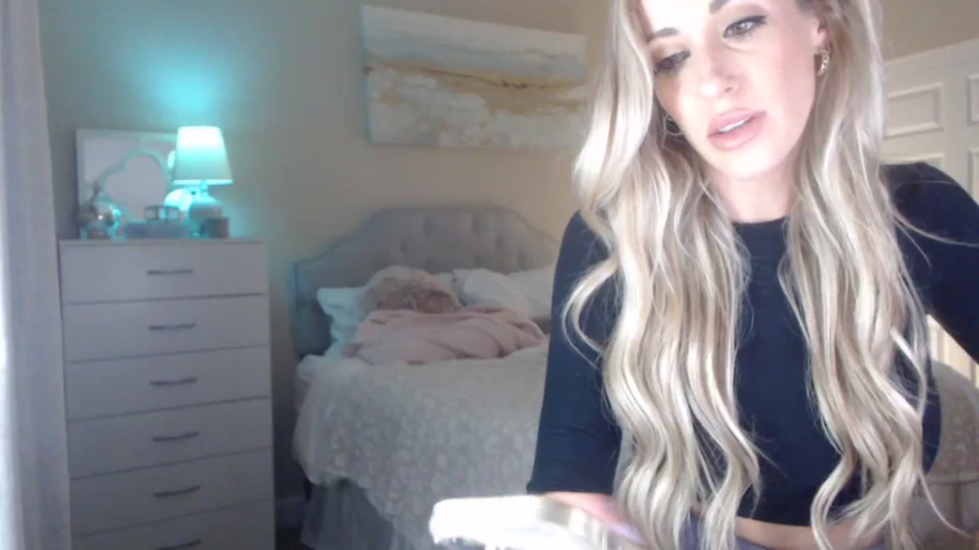 Gallery image thumbnail from Queen_bambii's myfreecams stream on, 11/26/2023, 08:05 image 8 of 20