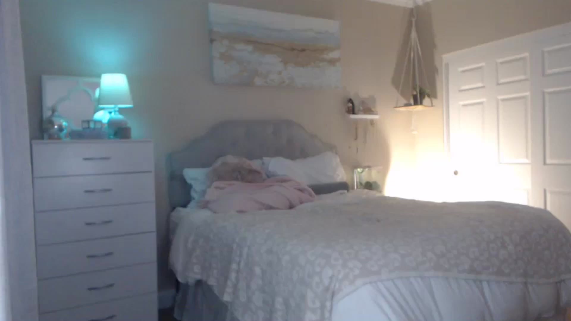 Gallery image thumbnail from Queen_bambii's myfreecams stream on, 11/26/2023, 08:05 image 3 of 20