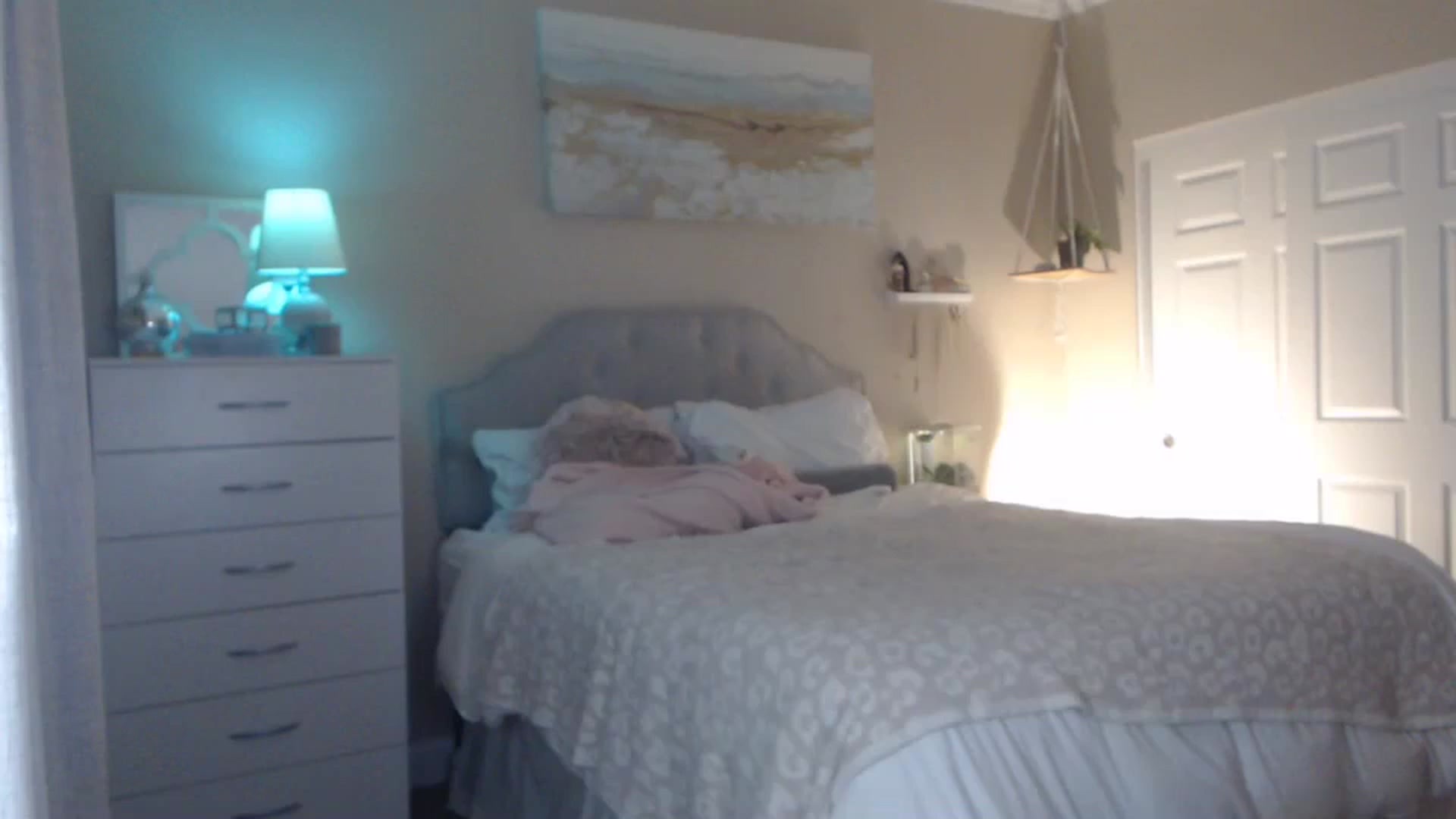 Gallery image thumbnail from Queen_bambii's myfreecams stream on, 11/26/2023, 08:05 image 19 of 20