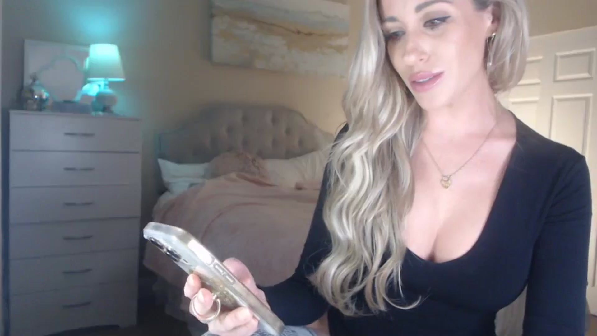 Gallery image thumbnail from Queen_bambii's myfreecams stream on, 12/05/2023, 06:58 image 13 of 20