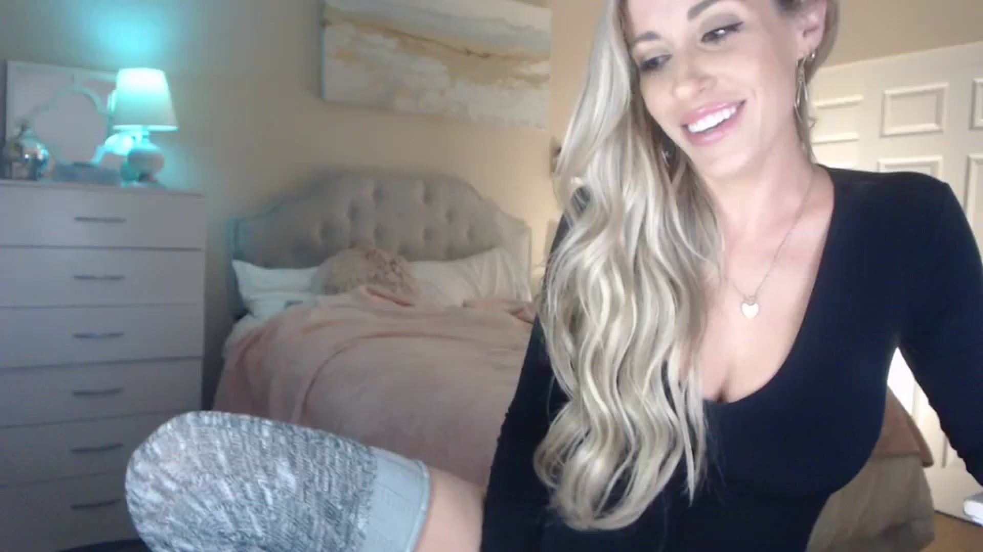 Gallery image thumbnail from Queen_bambii's myfreecams stream on, 12/05/2023, 06:58 image 19 of 20