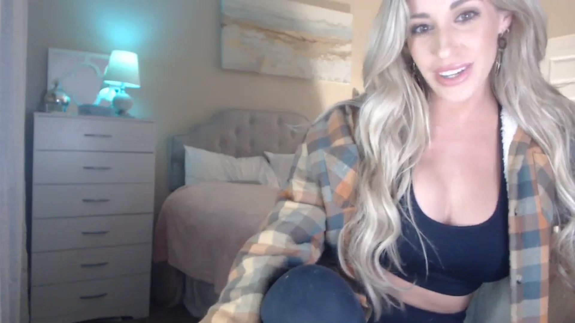 Gallery image thumbnail from Queen_bambii's myfreecams stream on, 12/09/2023, 09:35 image 2 of 20