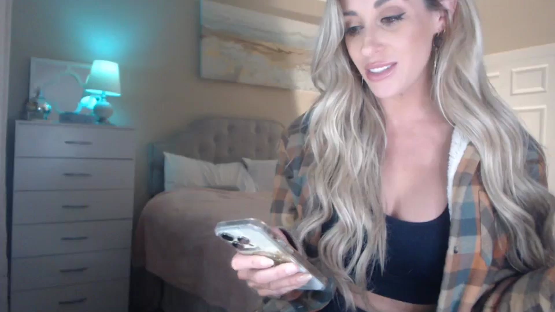 Gallery image thumbnail from Queen_bambii's myfreecams stream on, 12/09/2023, 09:35 image 19 of 20