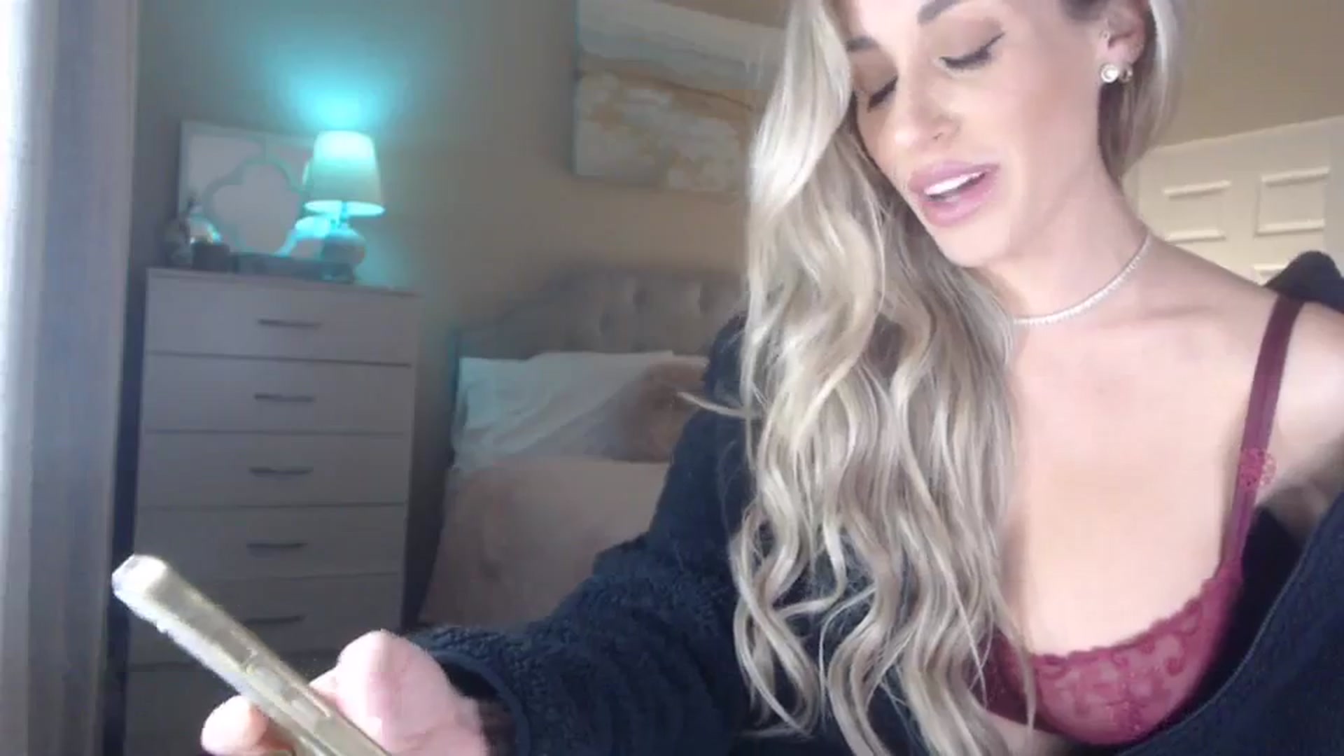 Gallery image thumbnail from Queen_bambii's myfreecams stream on, 12/14/2023, 09:29 image 19 of 20