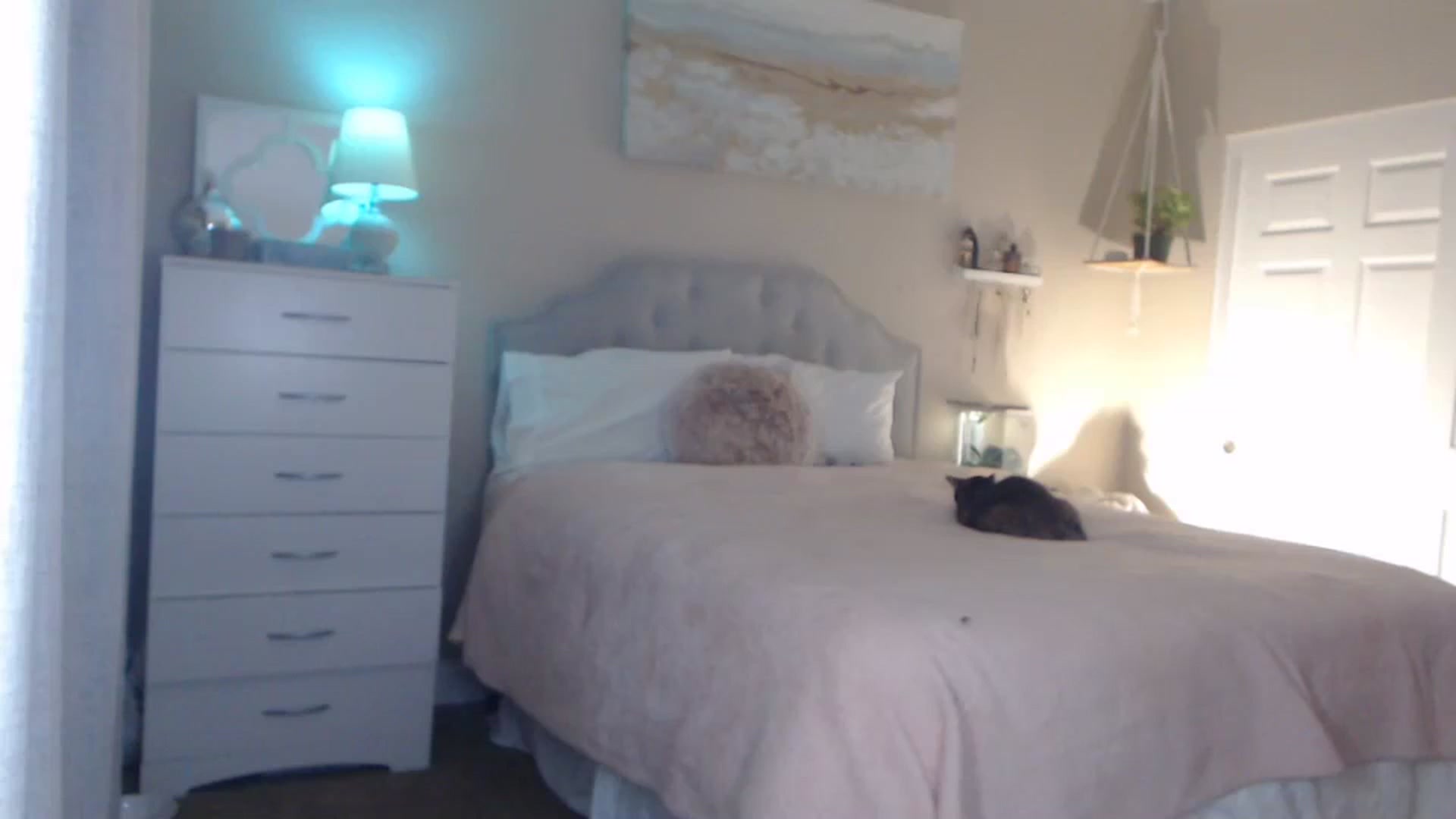 Gallery image thumbnail from Queen_bambii's myfreecams stream on, 12/14/2023, 09:29 image 14 of 20
