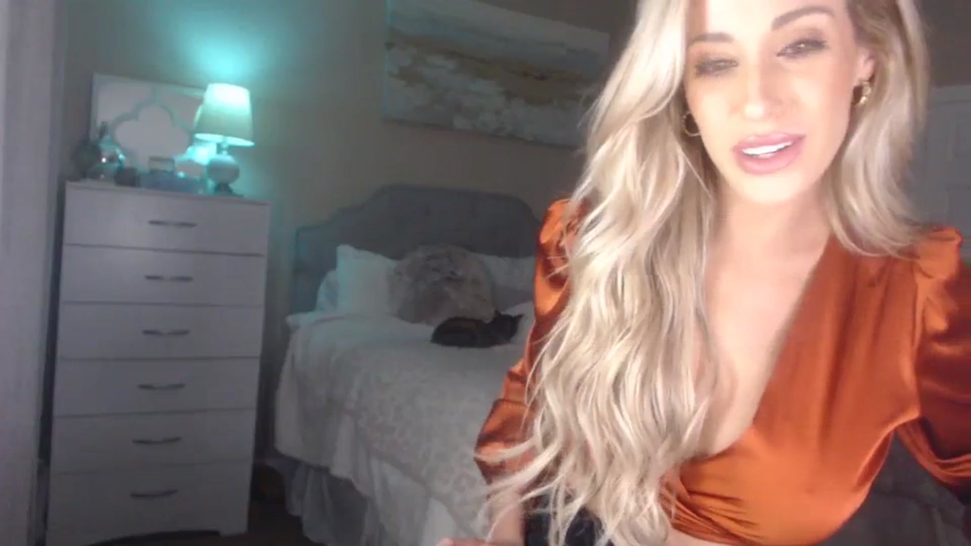 Gallery image thumbnail from Queen_bambii's myfreecams stream on, 01/03/2024, 06:26 image 2 of 20