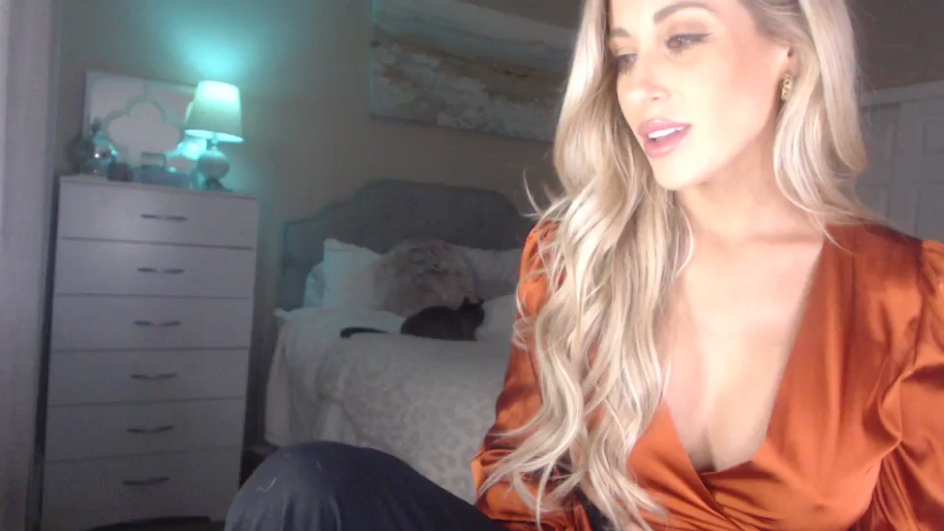 Gallery image thumbnail from Queen_bambii's myfreecams stream on, 01/03/2024, 06:26 image 14 of 20