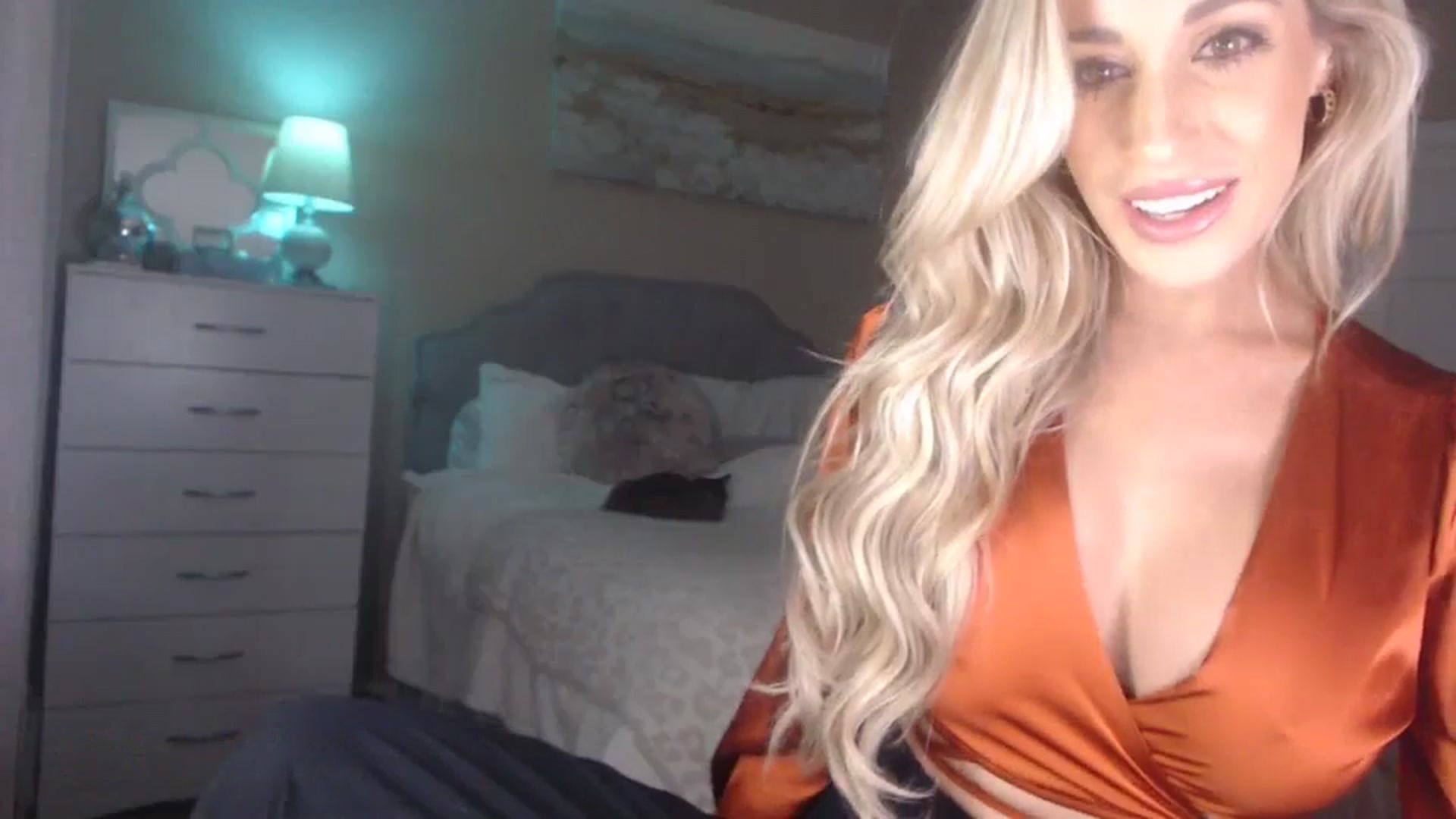 Gallery image thumbnail from Queen_bambii's myfreecams stream on, 01/03/2024, 06:26 image 20 of 20
