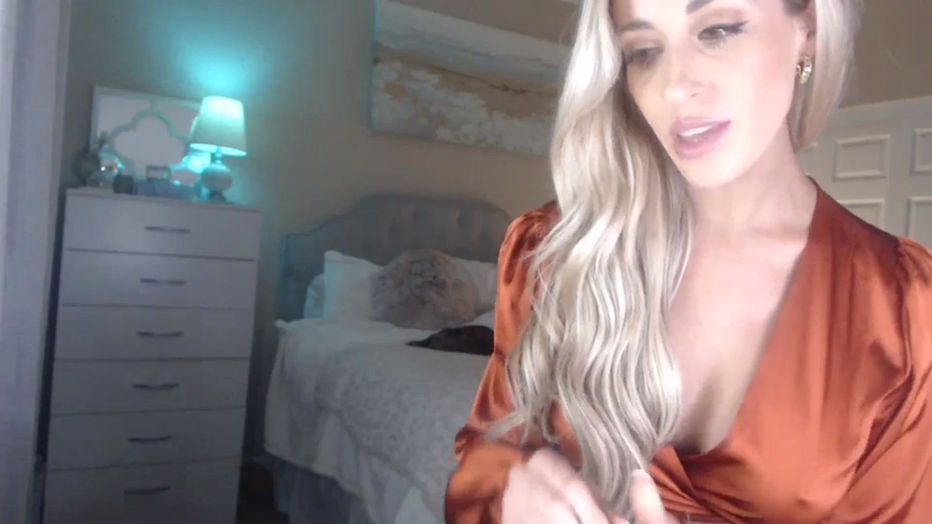 Gallery image thumbnail from Queen_bambii's myfreecams stream on, 01/03/2024, 09:09 image 5 of 20