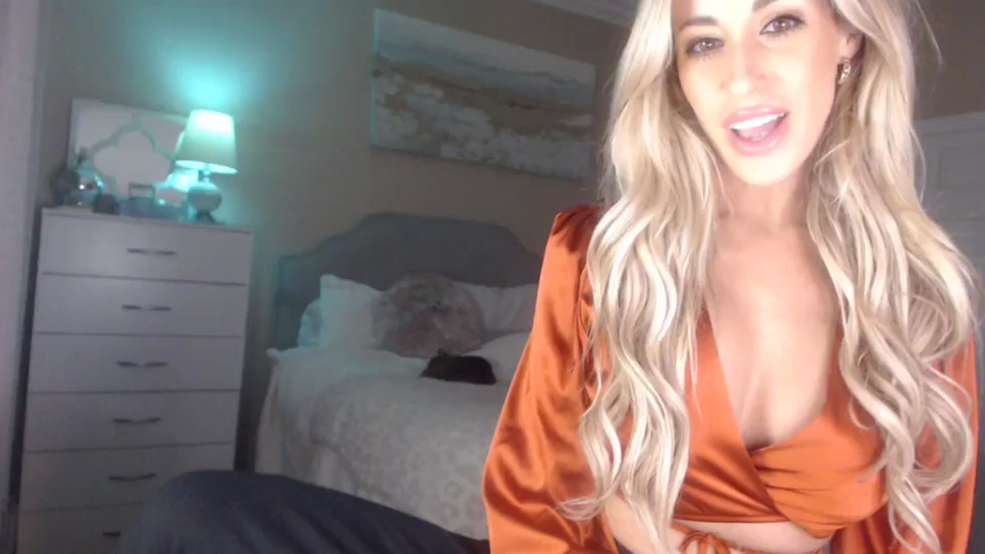 Gallery image thumbnail from Queen_bambii's myfreecams stream on, 01/03/2024, 09:09 image 1 of 20