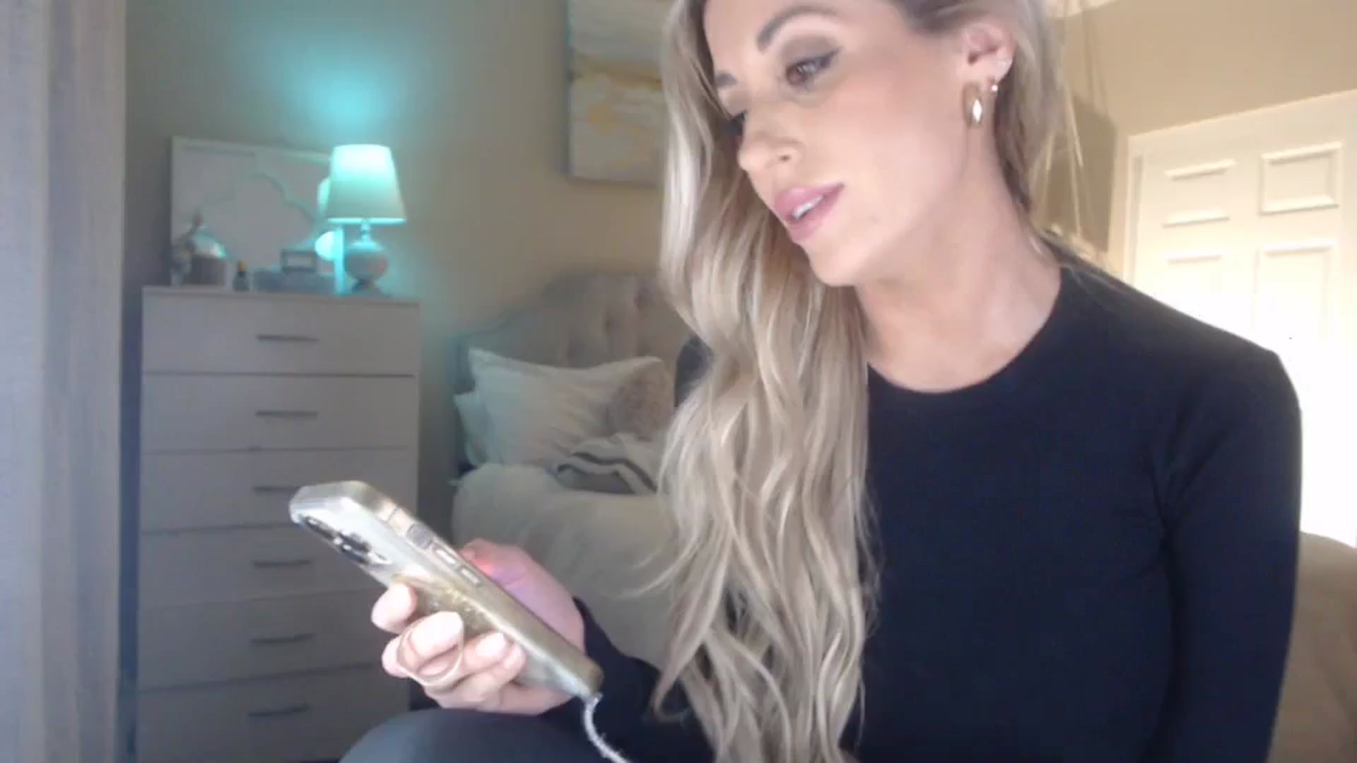 Gallery image thumbnail from Queen_bambii's myfreecams stream on, 01/27/2024, 06:21 image 1 of 20