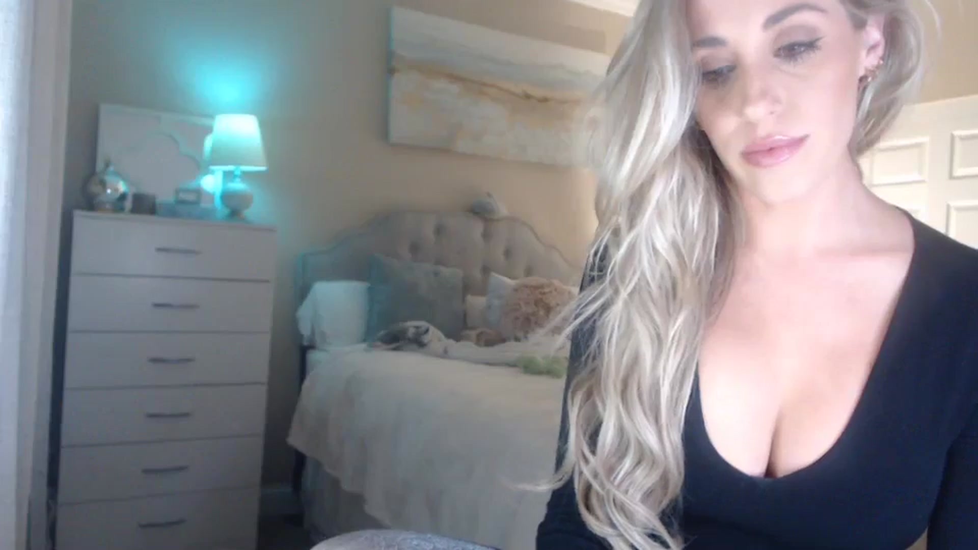 Gallery image thumbnail from Queen_bambii's myfreecams stream on, 02/04/2024, 09:27 image 8 of 20