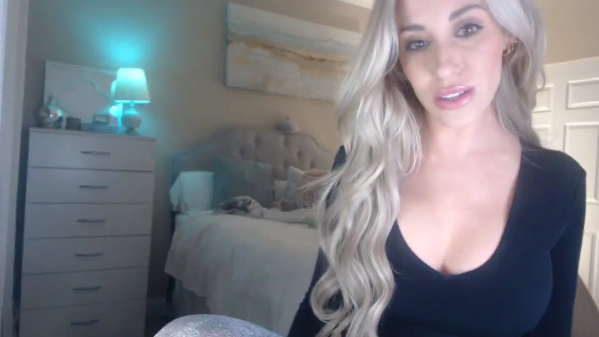 Gallery image thumbnail from Queen_bambii's myfreecams stream on, 02/04/2024, 09:27 image 6 of 20