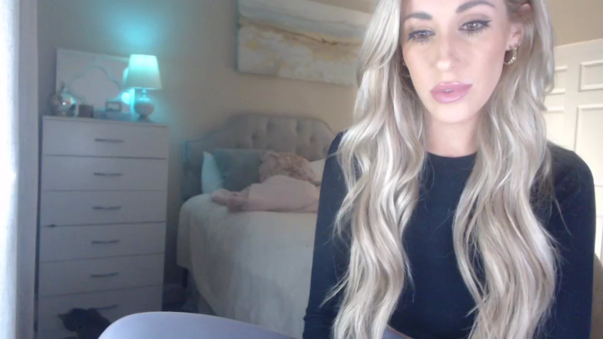 Gallery image thumbnail from Queen_bambii's myfreecams stream on, 02/08/2024, 05:13 image 11 of 20