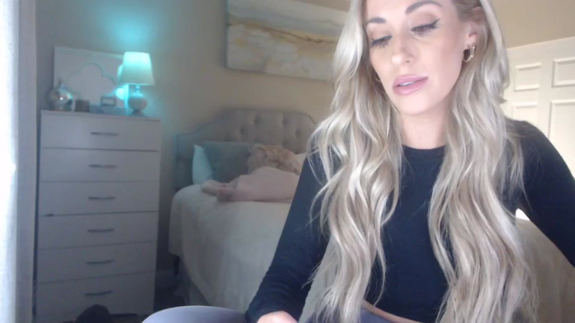 Gallery image thumbnail from Queen_bambii's myfreecams stream on, 02/08/2024, 05:13 image 12 of 20