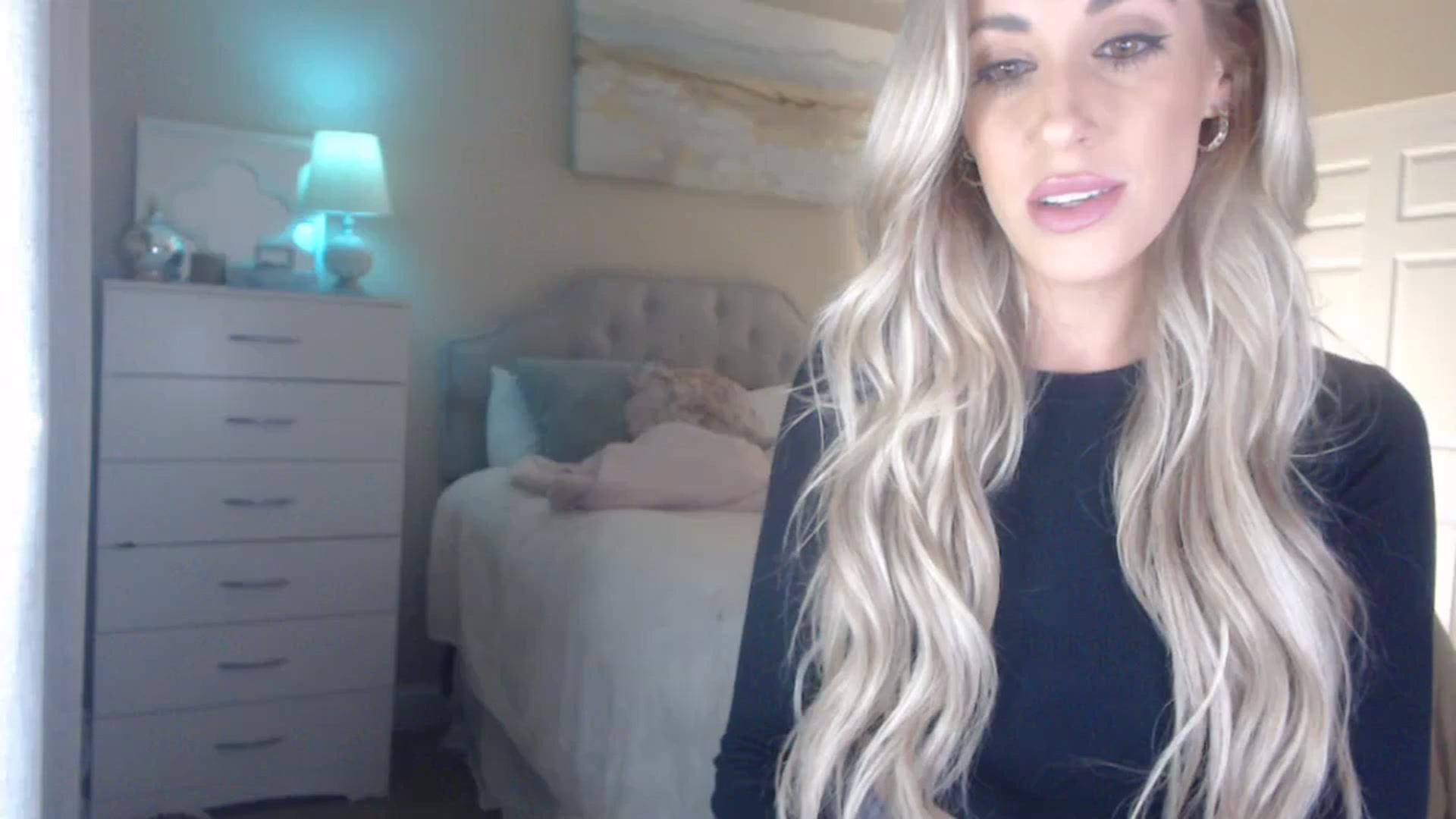 Gallery image thumbnail from Queen_bambii's myfreecams stream on, 02/08/2024, 05:13 image 3 of 20