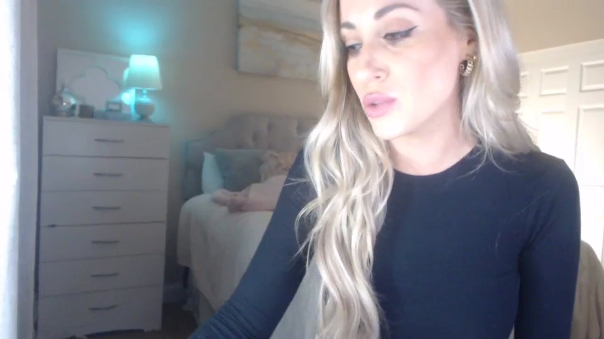Gallery image thumbnail from Queen_bambii's myfreecams stream on, 02/08/2024, 05:13 image 5 of 20