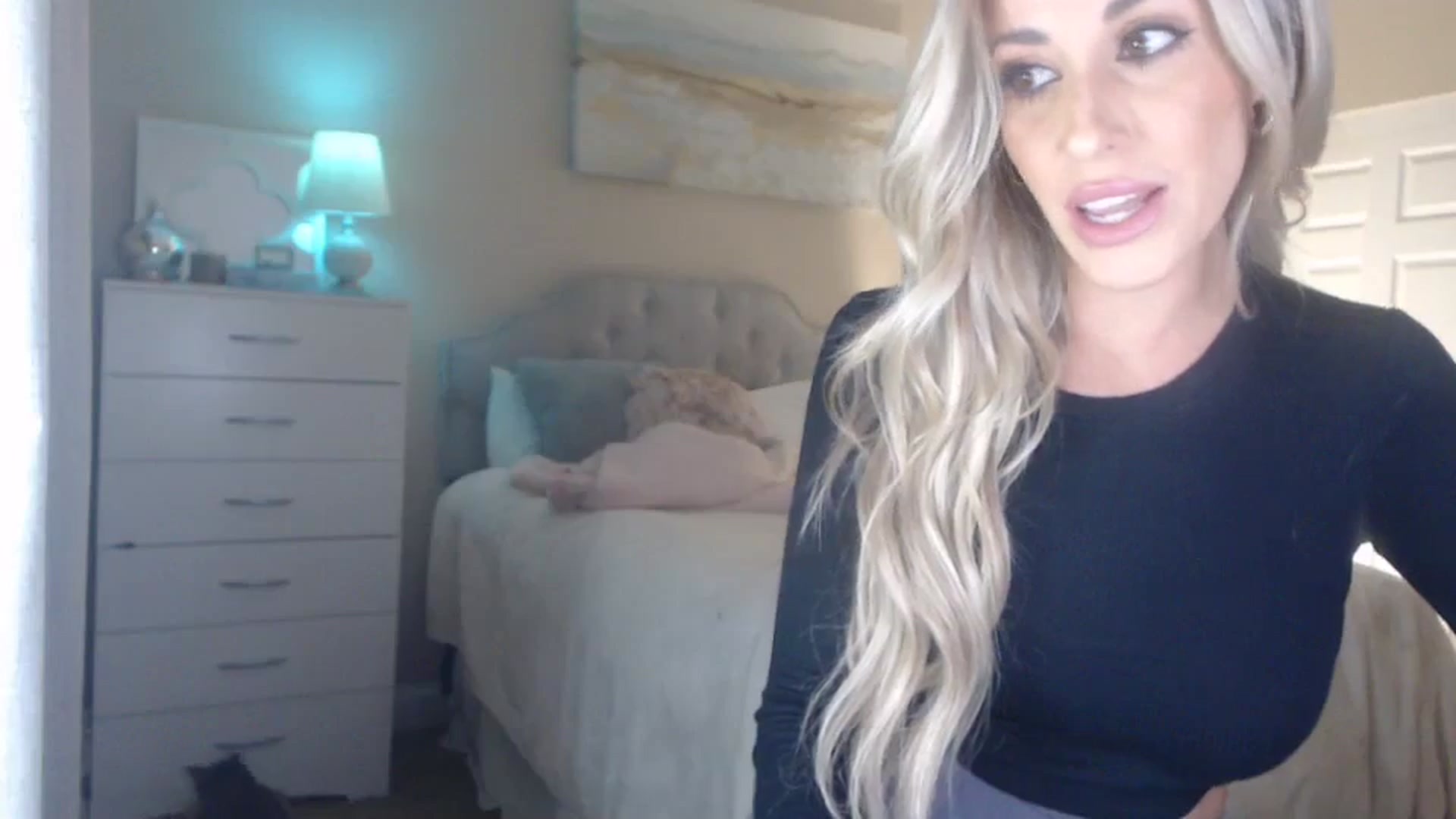 Gallery image thumbnail from Queen_bambii's myfreecams stream on, 02/08/2024, 05:13 image 6 of 20
