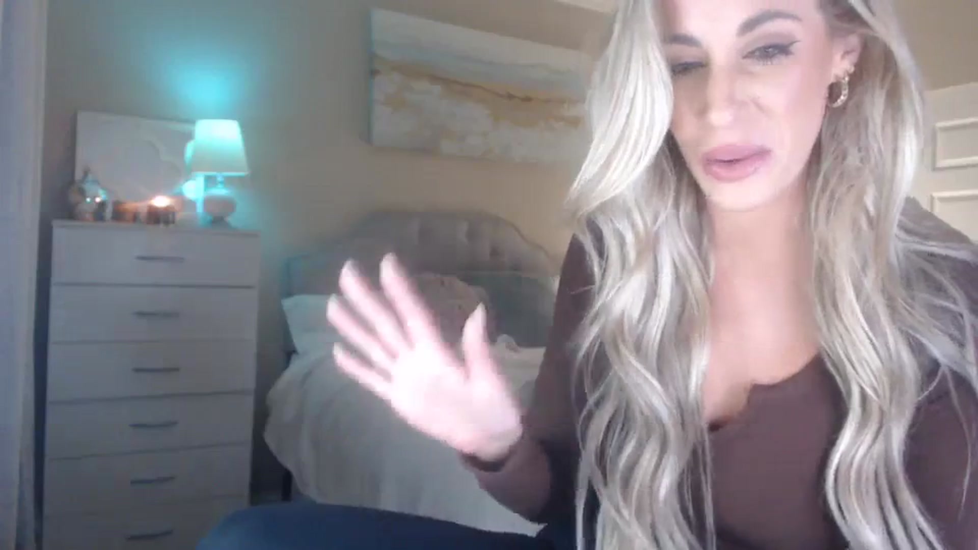Gallery image thumbnail from Queen_bambii's myfreecams stream on, 02/10/2024, 05:16 image 13 of 20