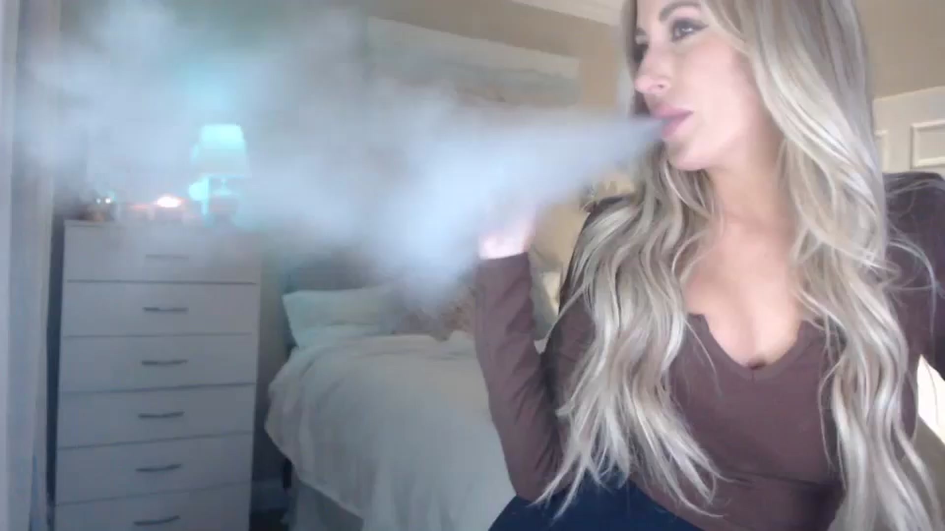 Gallery image thumbnail from Queen_bambii's myfreecams stream on, 02/10/2024, 05:16 image 12 of 20