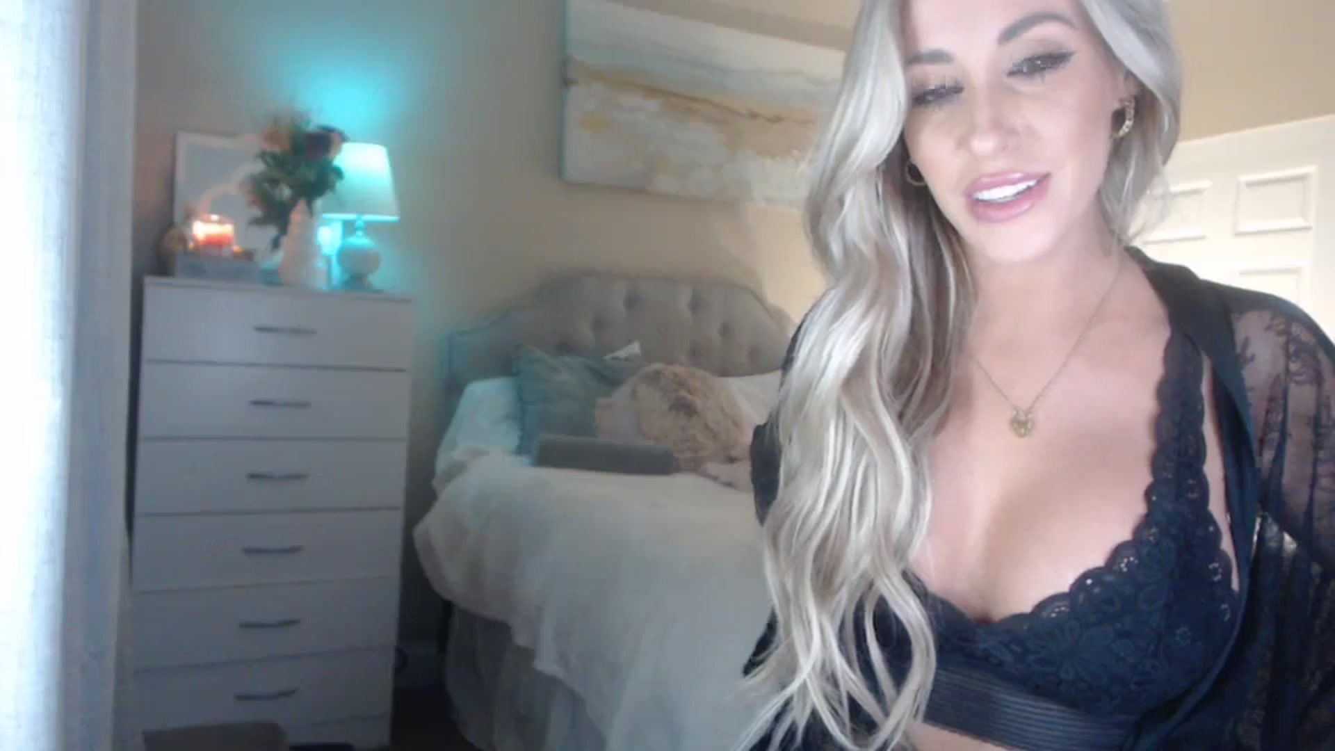 Gallery image thumbnail from Queen_bambii's myfreecams stream on, 02/20/2024, 07:23 image 20 of 20