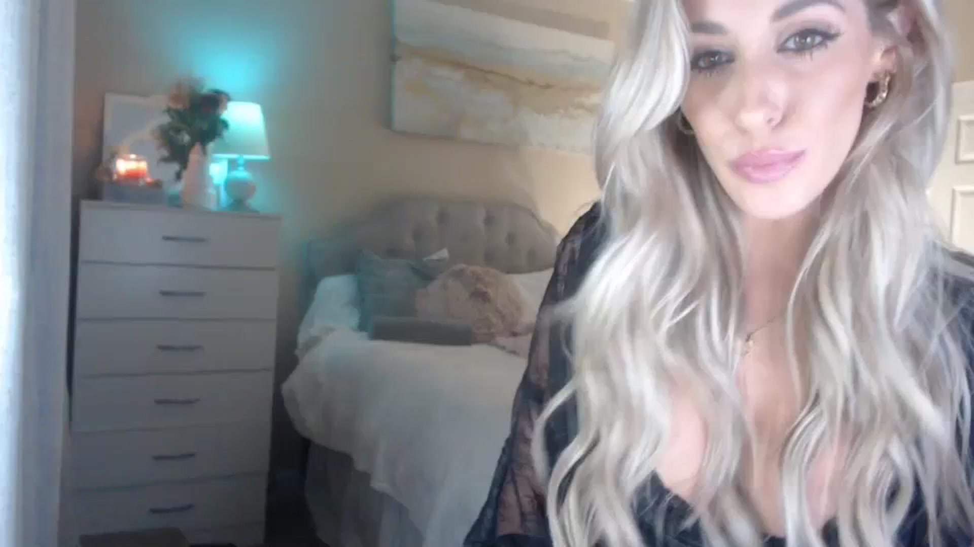 Gallery image thumbnail from Queen_bambii's myfreecams stream on, 02/20/2024, 09:38 image 2 of 20