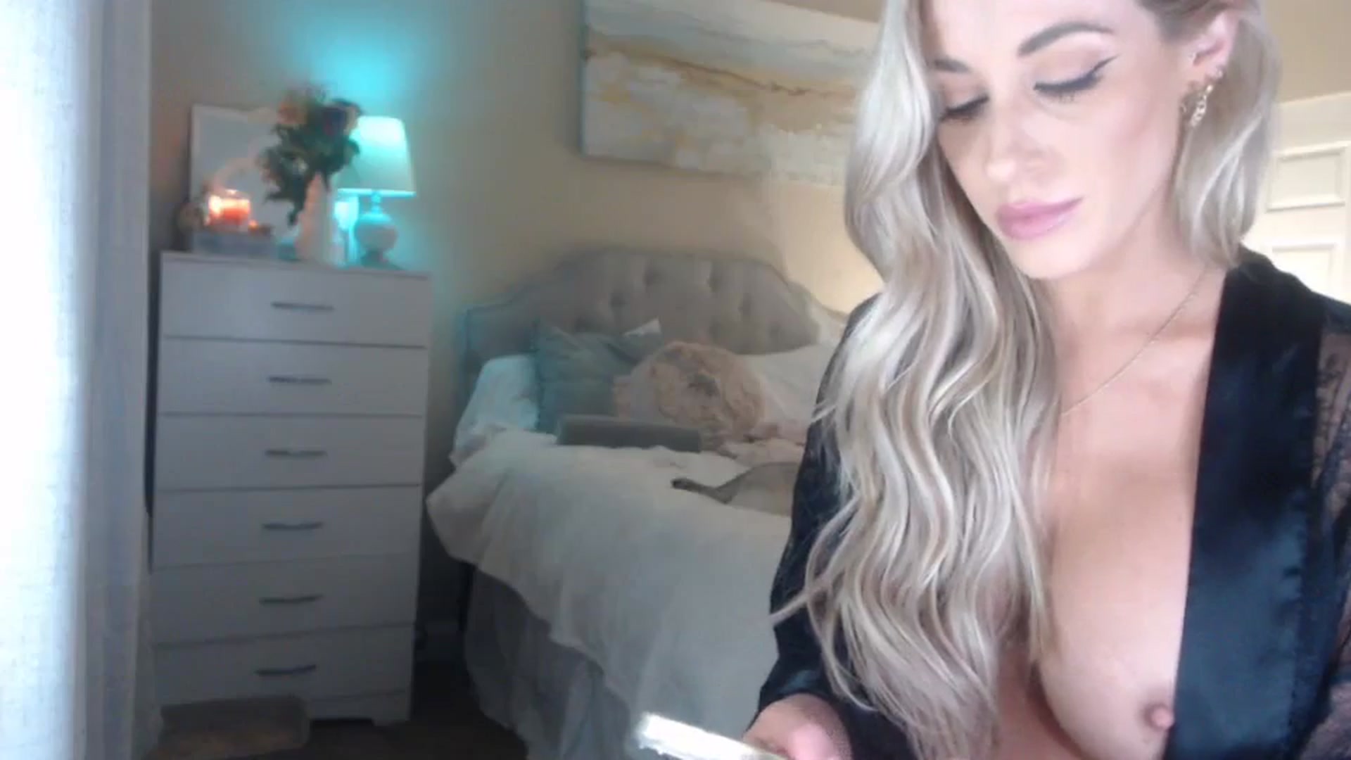 Gallery image thumbnail from Queen_bambii's myfreecams stream on, 02/20/2024, 09:38 image 14 of 20