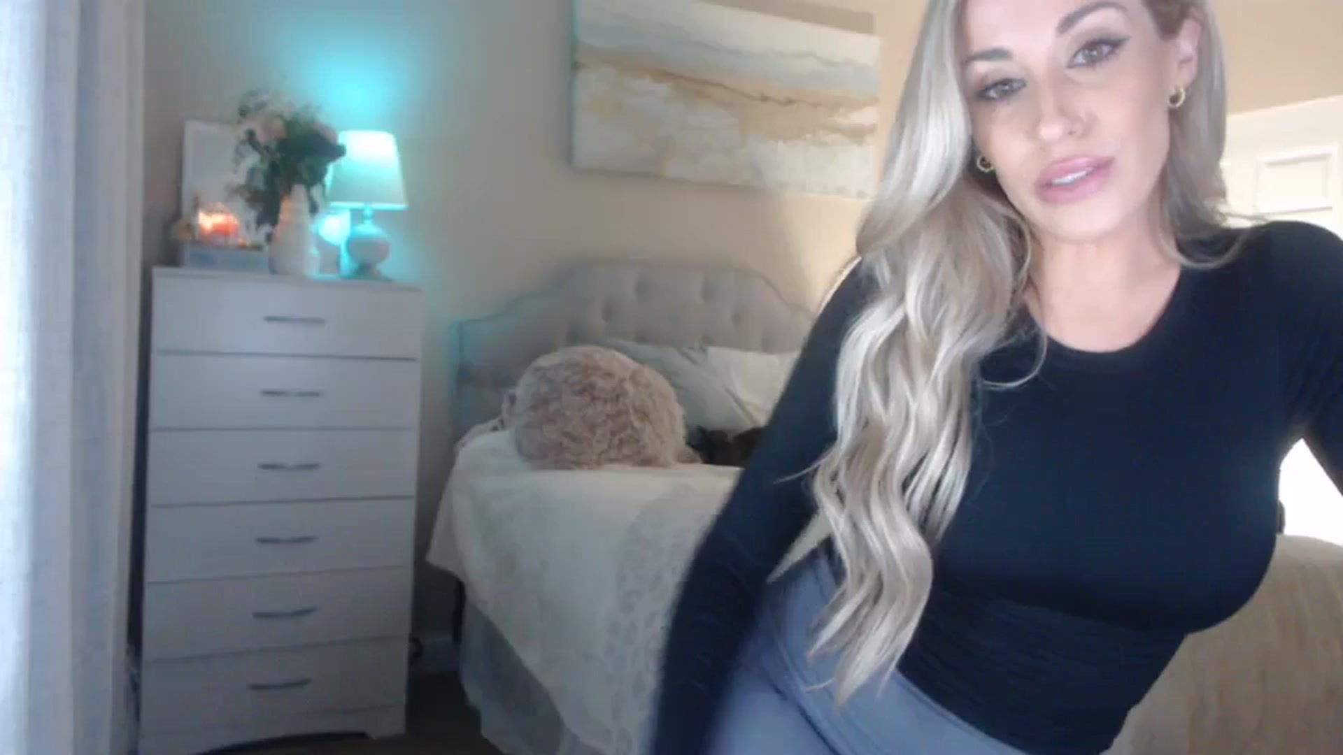 Gallery image thumbnail from Queen_bambii's myfreecams stream on, 02/23/2024, 05:38 image 19 of 20
