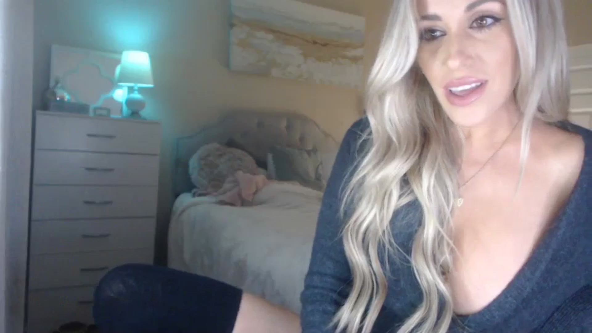 Gallery image thumbnail from Queen_bambii's myfreecams stream on, 03/05/2024, 08:26 image 2 of 20