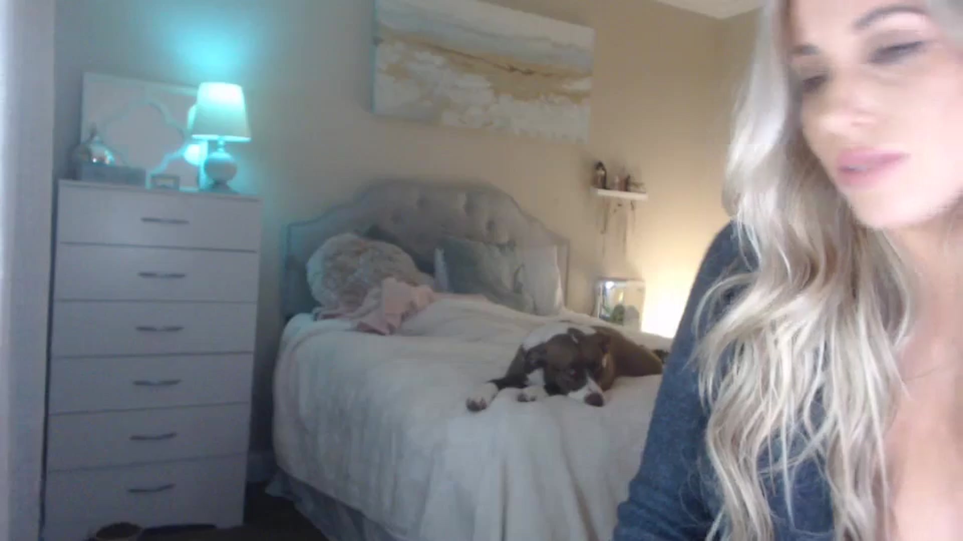 Gallery image thumbnail from Queen_bambii's myfreecams stream on, 03/05/2024, 08:26 image 4 of 20