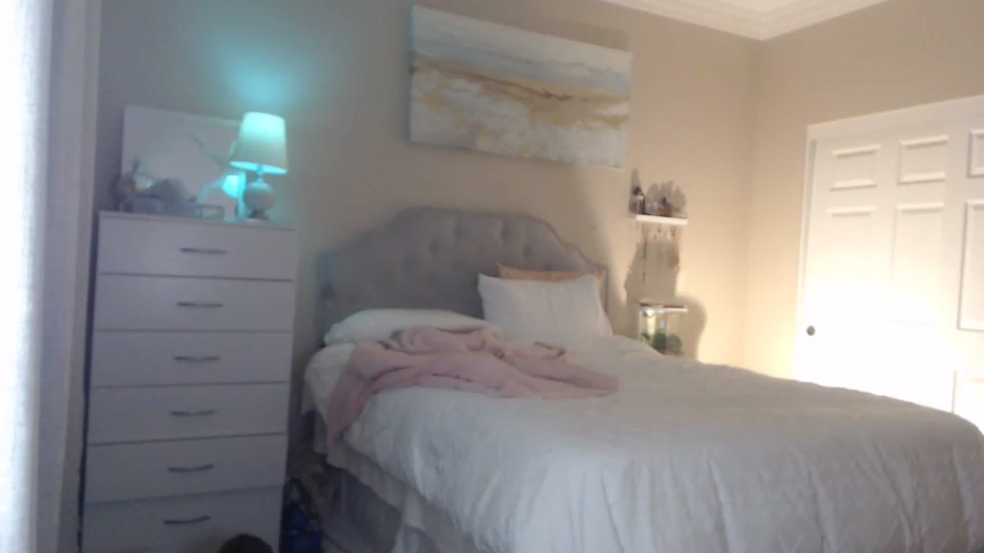 Gallery image thumbnail from Queen_bambii's myfreecams stream on, 03/26/2024, 07:02 image 13 of 20