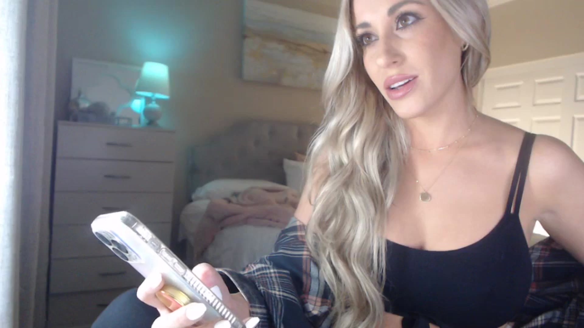 Gallery image thumbnail from Queen_bambii's myfreecams stream on, 03/26/2024, 07:02 image 5 of 20