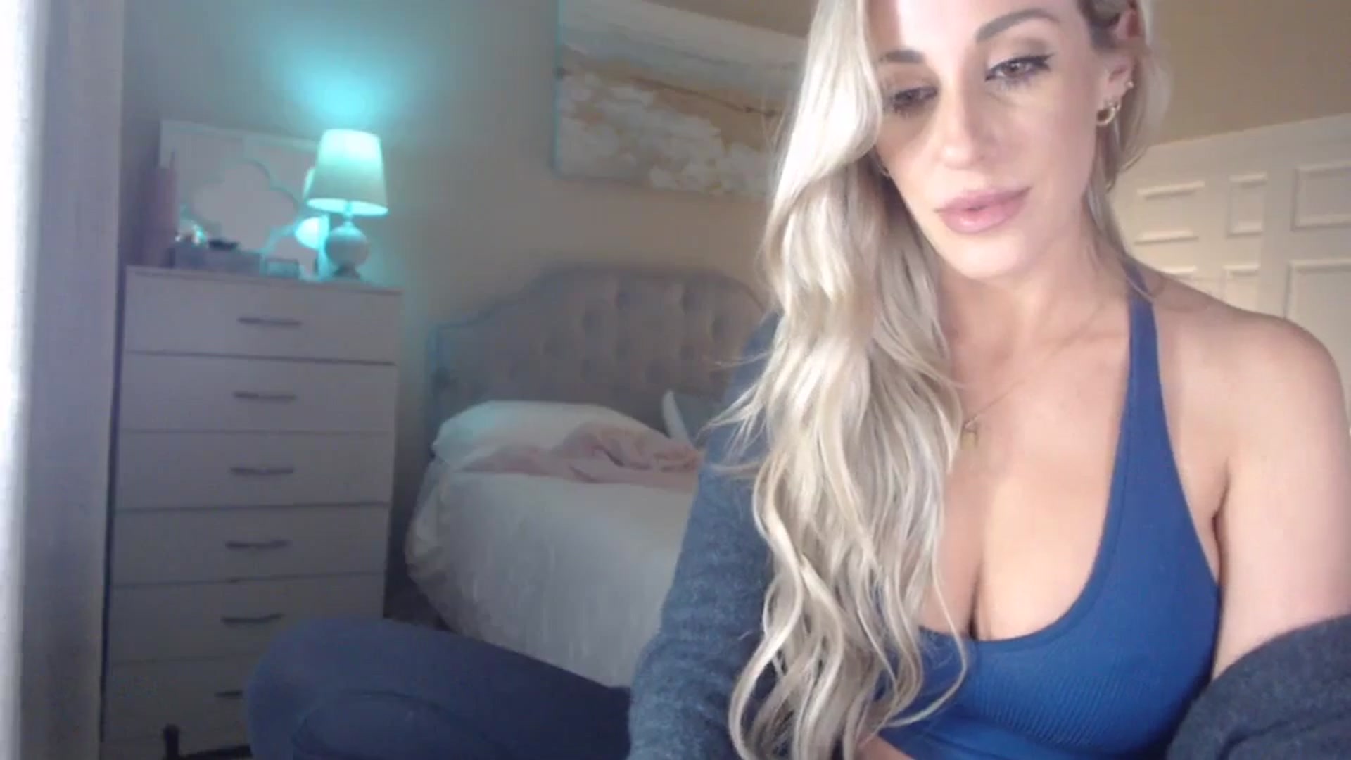 Gallery image thumbnail from Queen_bambii's myfreecams stream on, 04/02/2024, 06:06 image 18 of 20