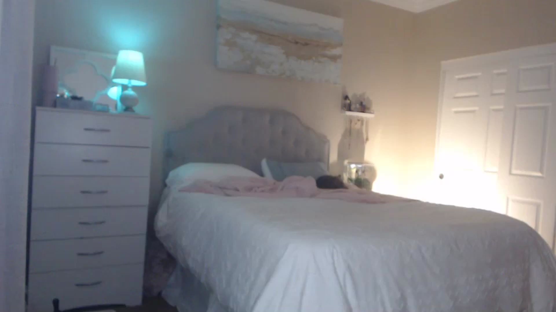 Gallery image thumbnail from Queen_bambii's myfreecams stream on, 04/02/2024, 06:06 image 3 of 20