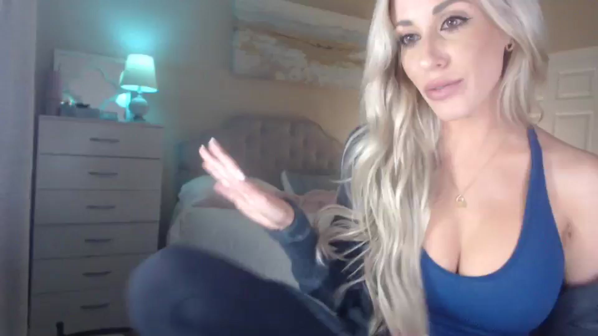 Gallery image thumbnail from Queen_bambii's myfreecams stream on, 04/02/2024, 06:06 image 7 of 20