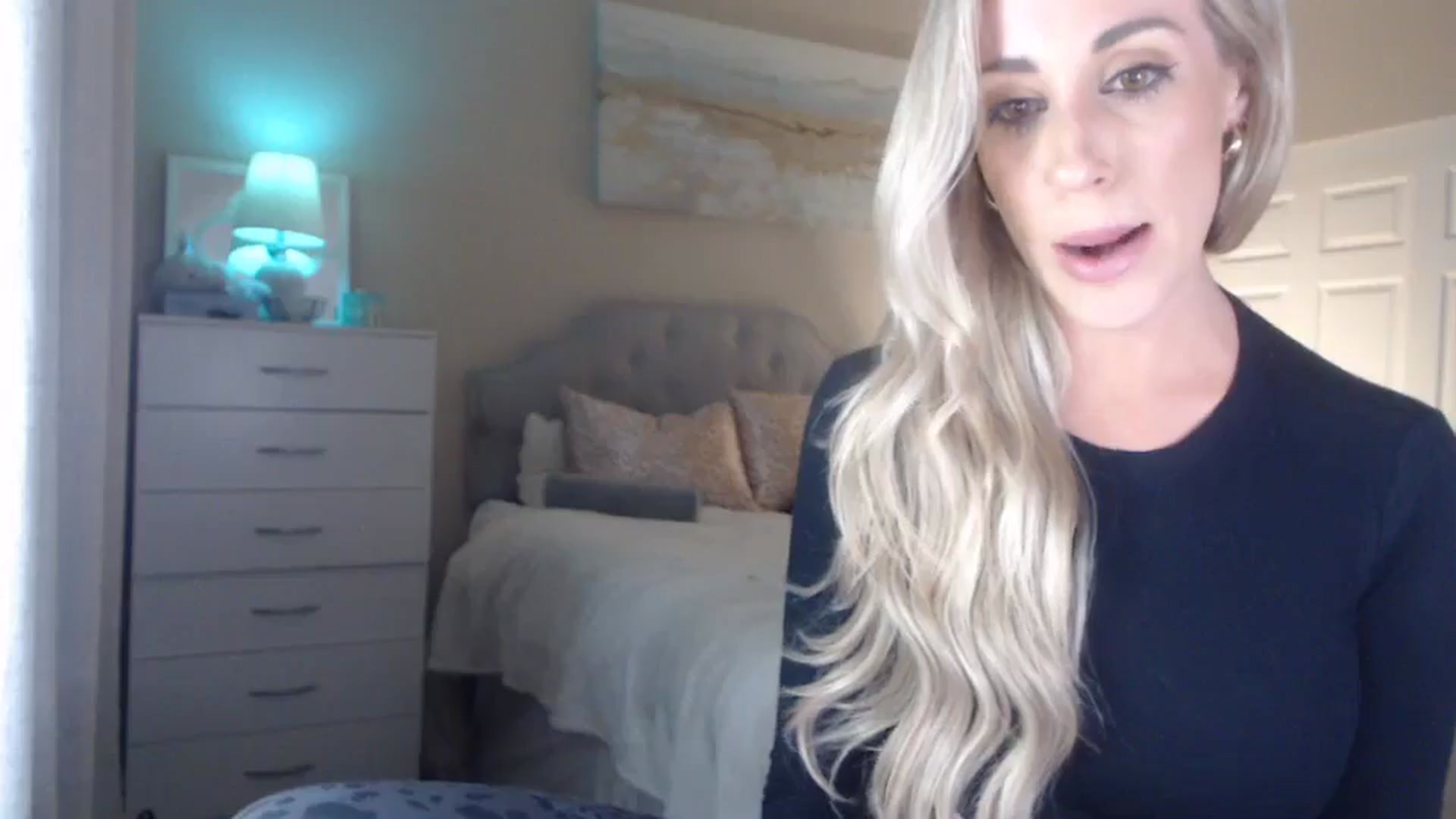 Gallery image thumbnail from Queen_bambii's myfreecams stream on, 04/18/2024, 06:16 image 20 of 20
