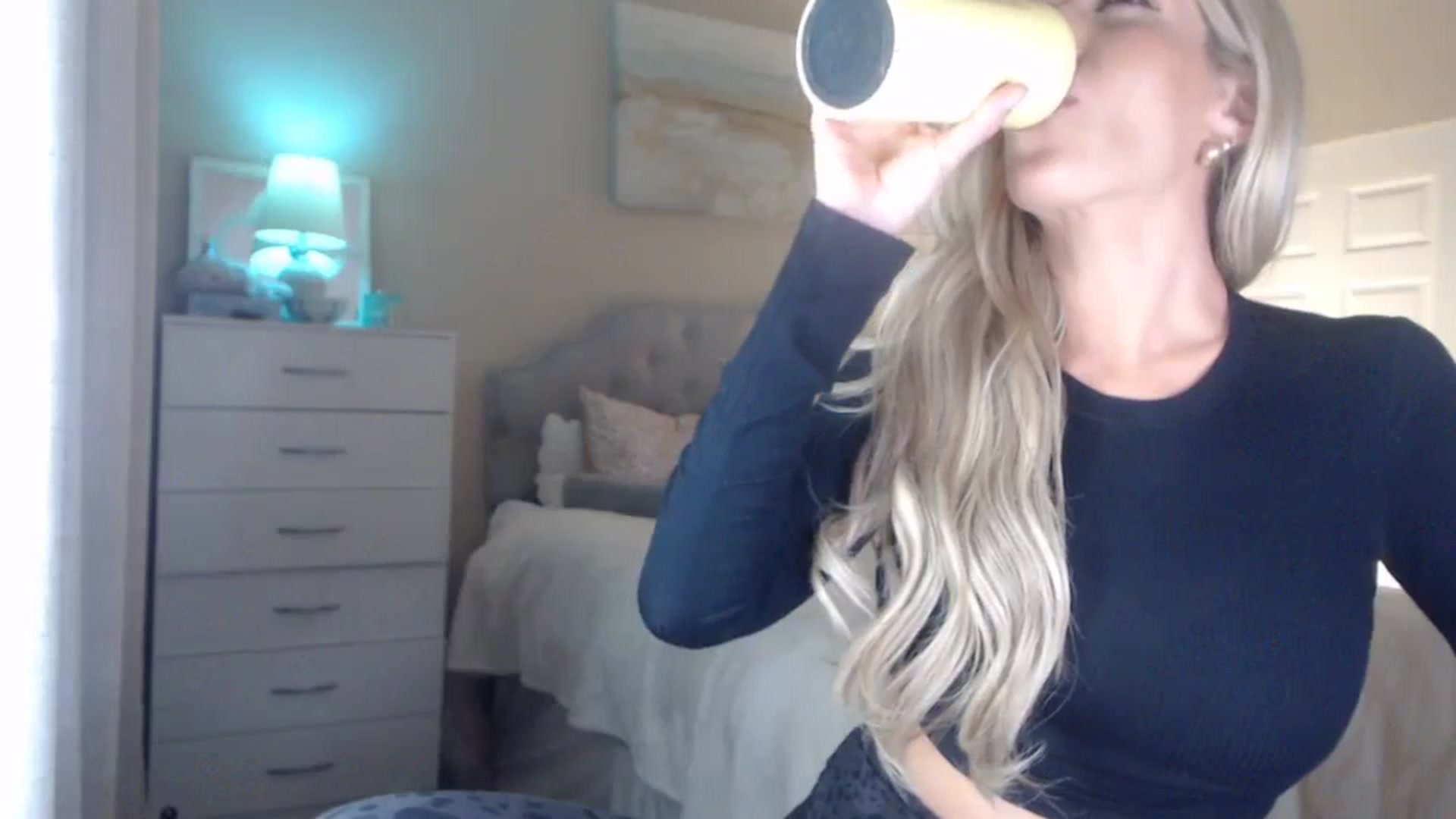 Gallery image thumbnail from Queen_bambii's myfreecams stream on, 04/18/2024, 06:50 image 5 of 20