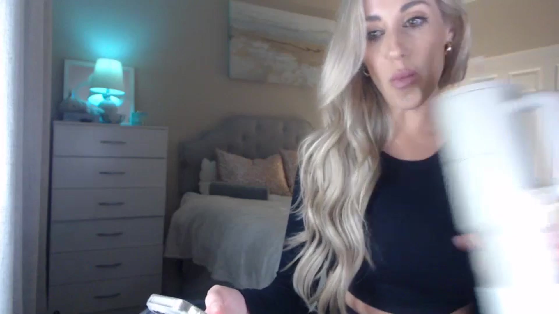 Gallery image thumbnail from Queen_bambii's myfreecams stream on, 04/18/2024, 06:50 image 3 of 20