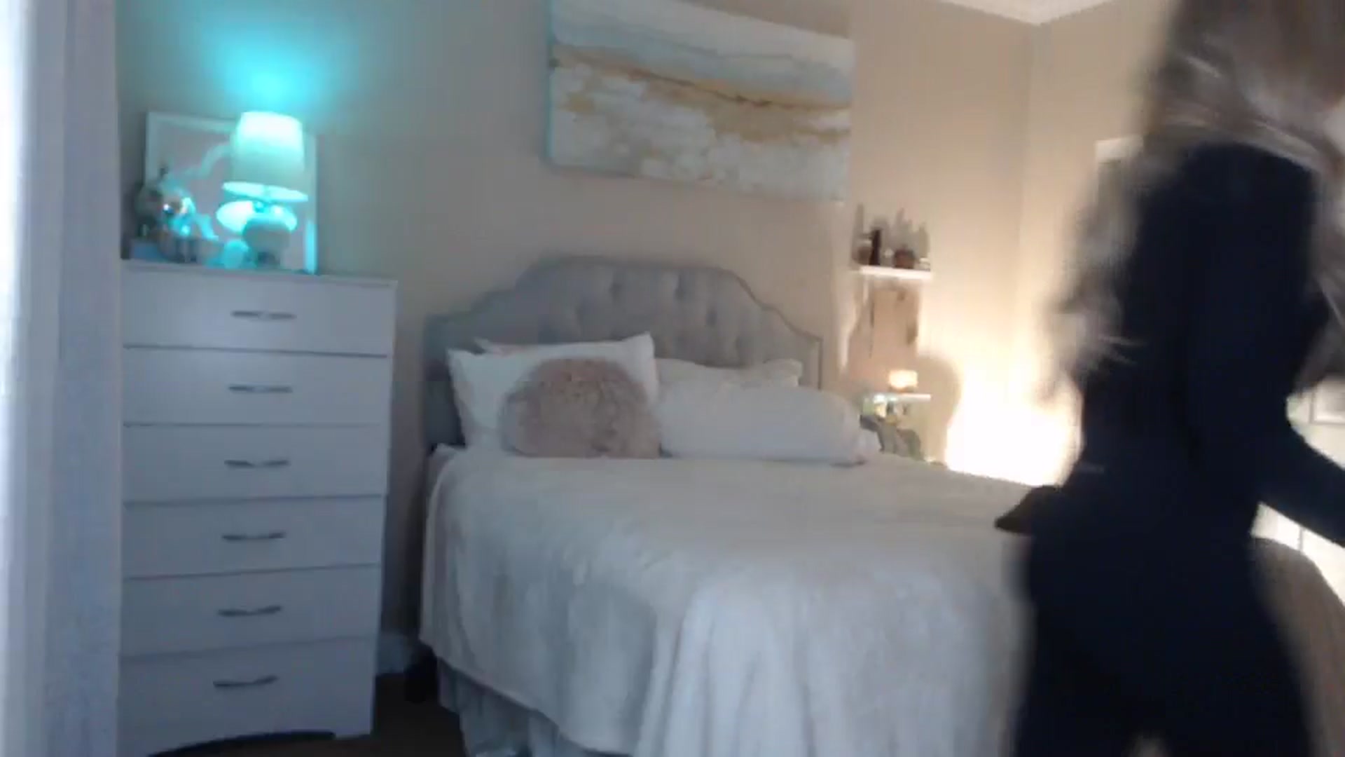 Gallery image thumbnail from Queen_bambii's myfreecams stream on, 05/10/2024, 05:05 image 13 of 20