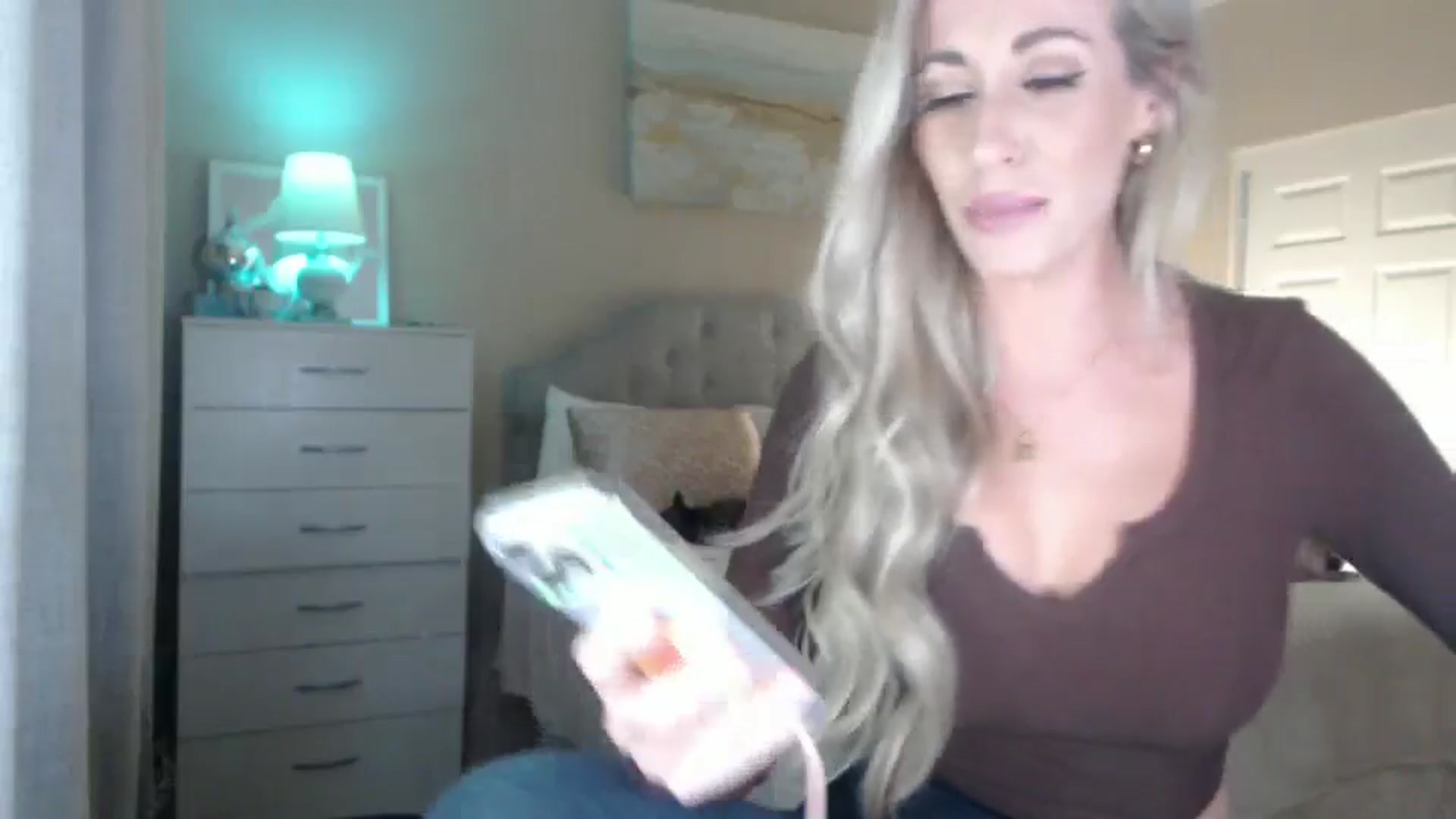 Gallery image thumbnail from Queen_bambii's myfreecams stream on, 05/19/2024, 05:26 image 4 of 20
