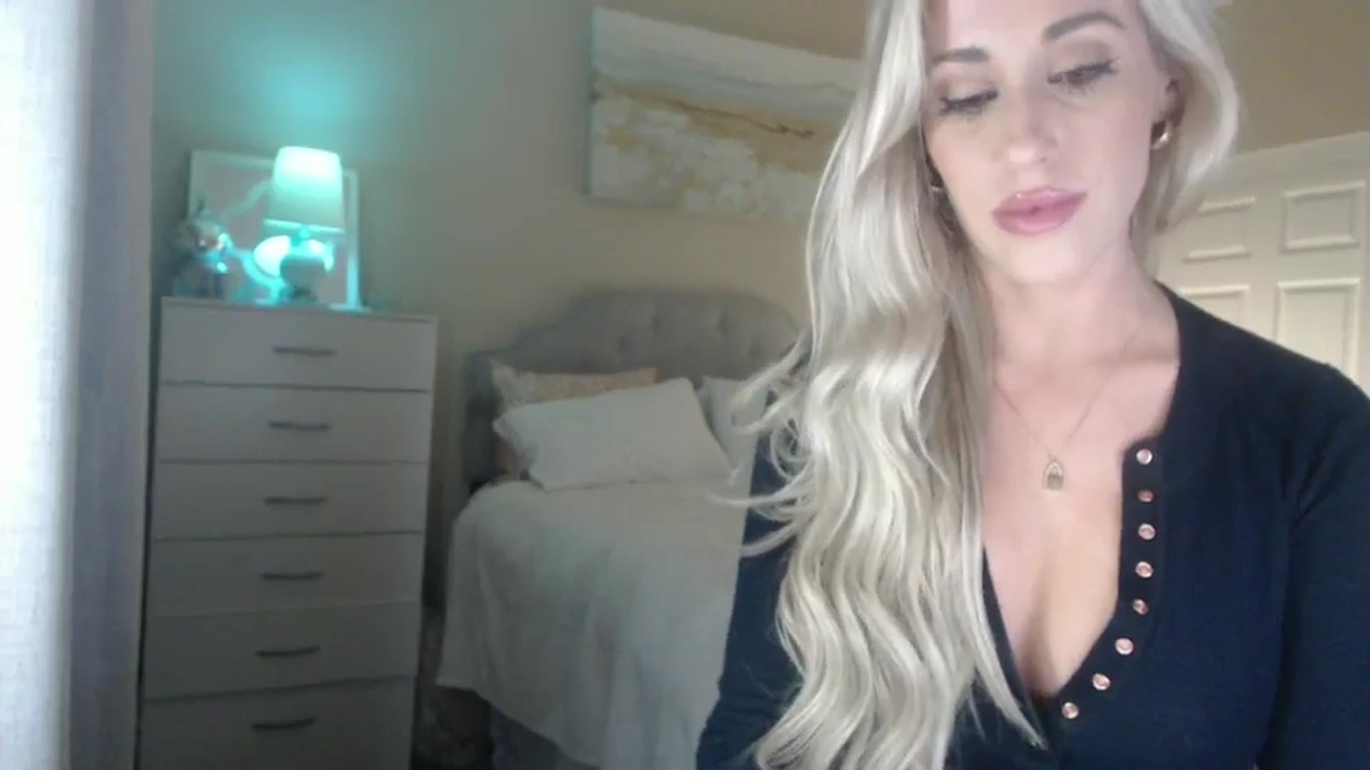 Gallery image thumbnail from Queen_bambii's myfreecams stream on, 06/12/2024, 06:56 image 20 of 20