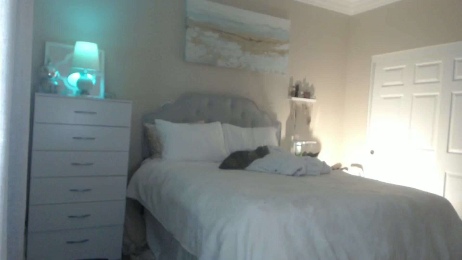 Gallery image thumbnail from Queen_bambii's myfreecams stream on, 06/18/2024, 07:15 image 10 of 20