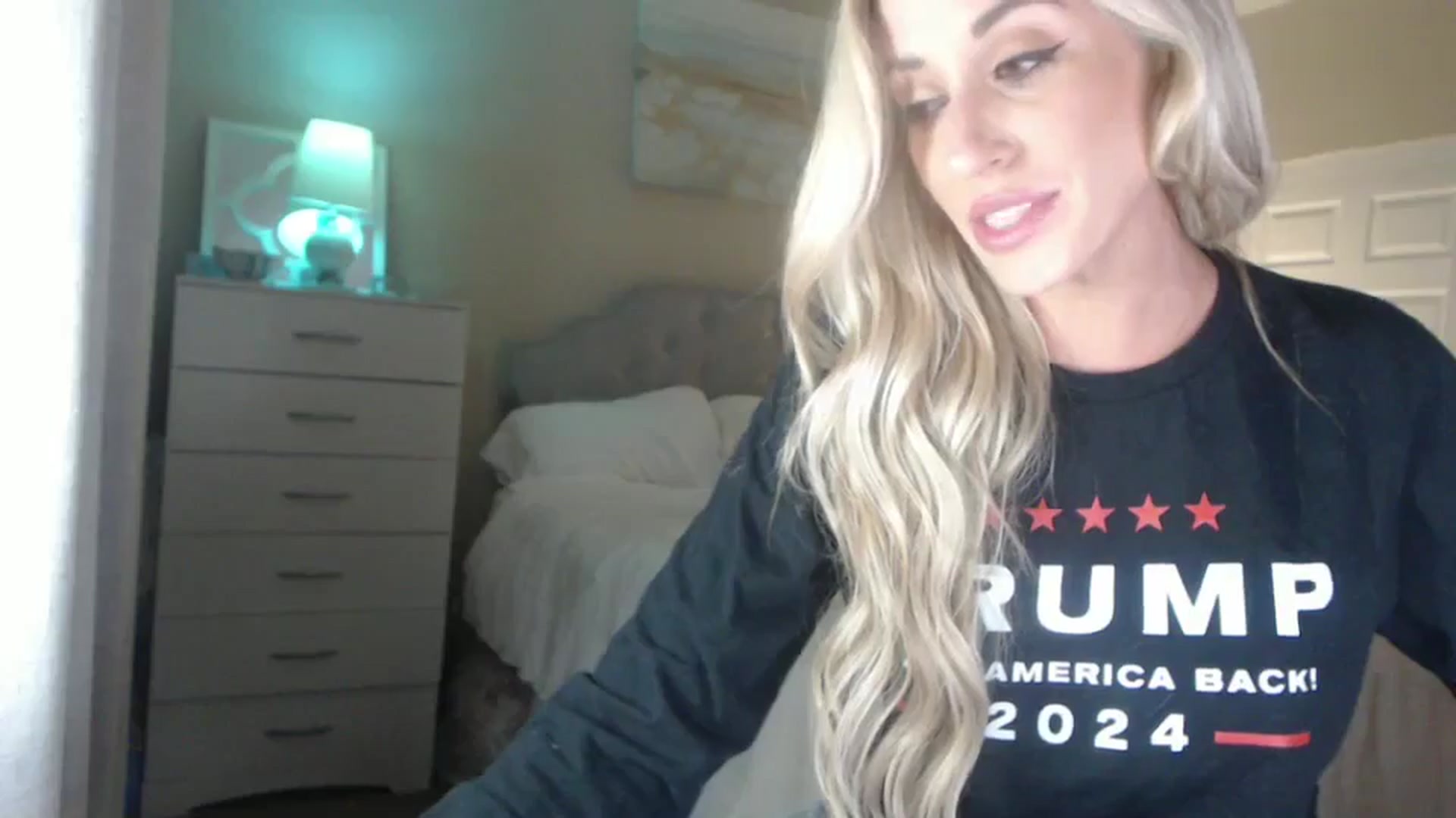 Gallery image thumbnail from Queen_bambii's myfreecams stream on, 07/04/2024, 08:55 image 7 of 20