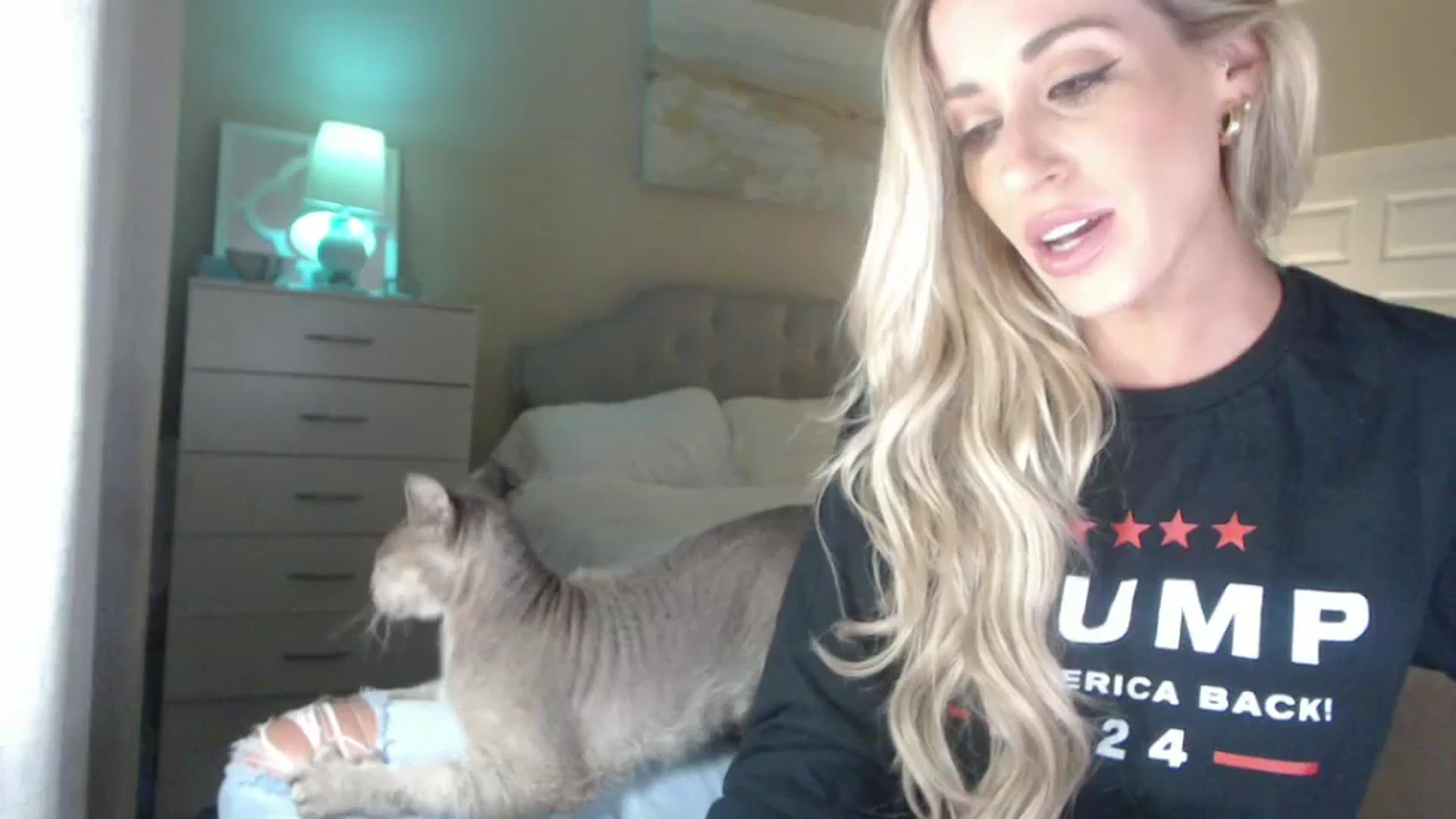 Gallery image thumbnail from Queen_bambii's myfreecams stream on, 07/04/2024, 08:55 image 13 of 20