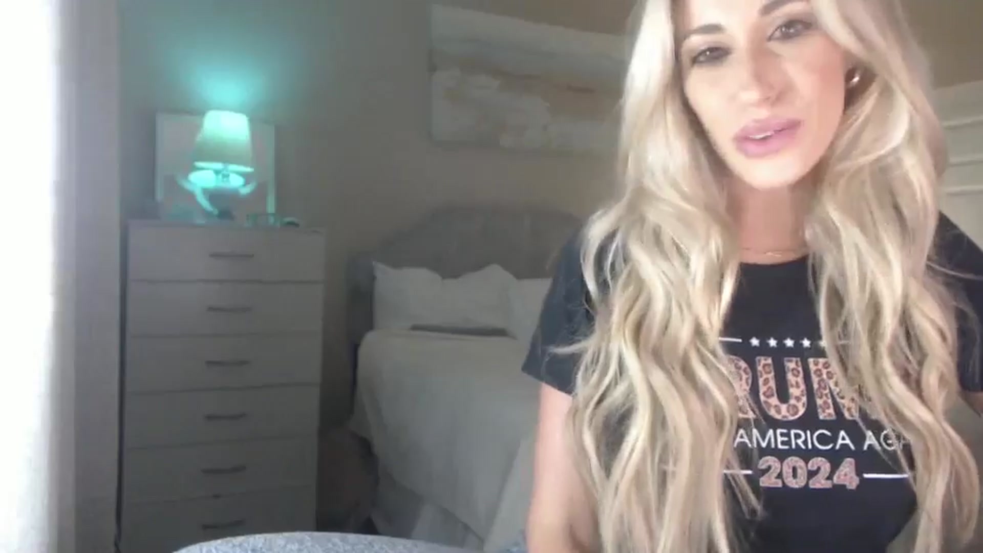 Gallery image thumbnail from Queen_bambii's myfreecams stream on, 07/17/2024, 07:29 image 6 of 20