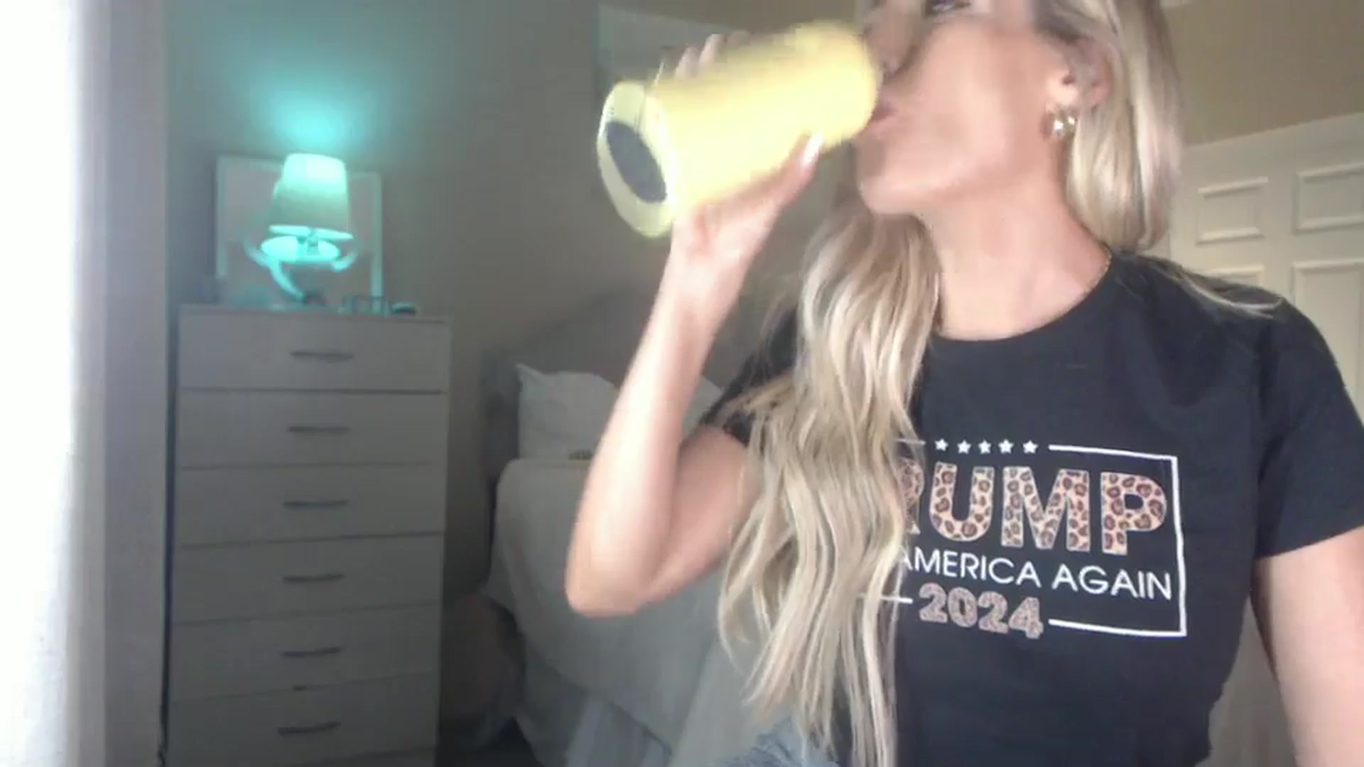 Gallery image thumbnail from Queen_bambii's myfreecams stream on, 07/17/2024, 07:29 image 15 of 20